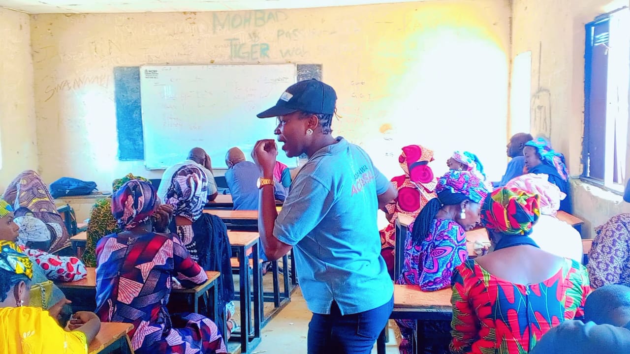 Wahatana Initiative staff teaching women and men about sexual abuse